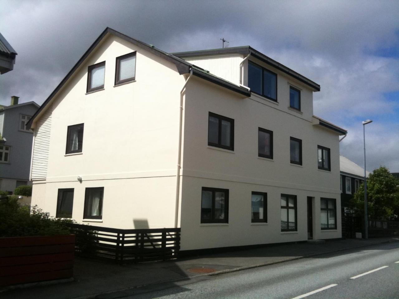 Cosy Apartment Near Beach, Marina & City Centre Tórshavn Exterior foto